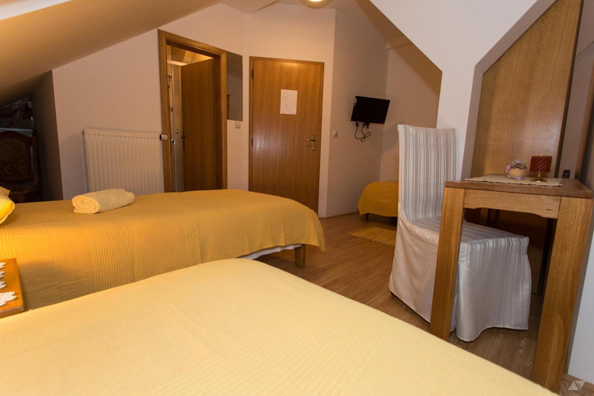 Bed and Breakfast Kod Ribica Jasenovac Habitación foto